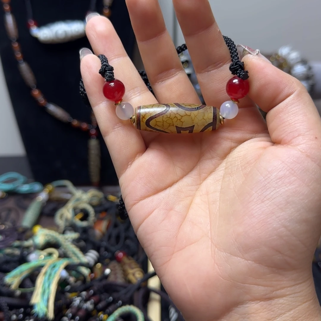 玛瑙/玉髓合金颈饰