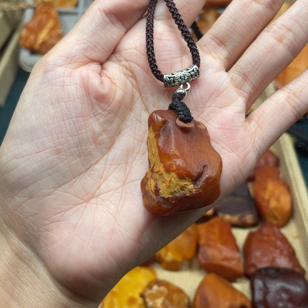 未镶嵌蓝珀珠宝奇石