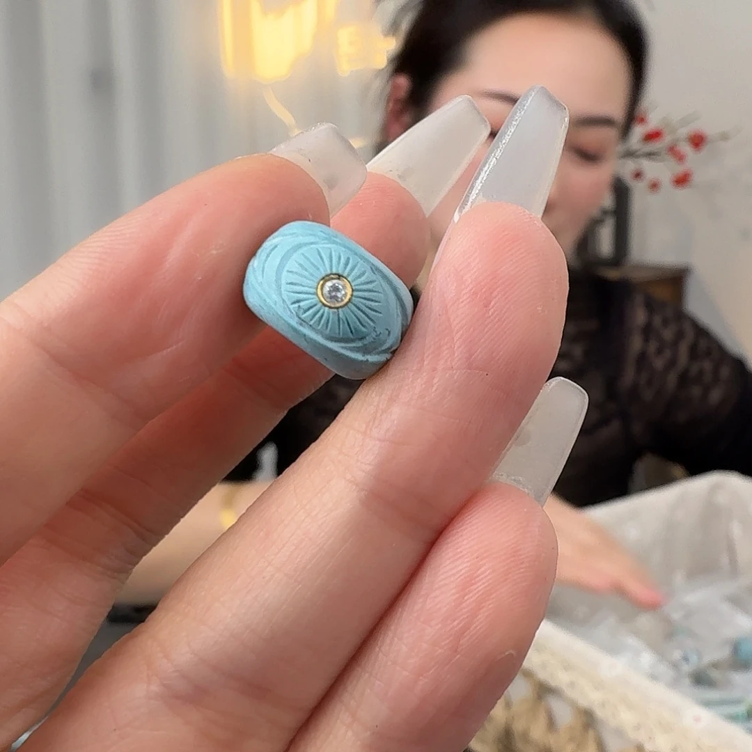 绿松石未镶嵌珠宝奇石