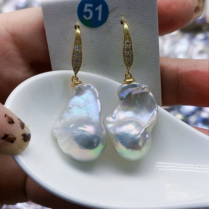 银S925镶嵌耳饰淡水珍珠