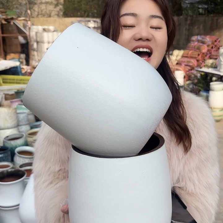 红陶口18高22两个