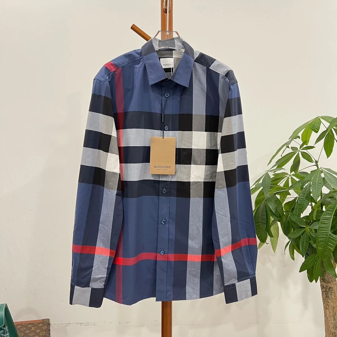 全新未使用 BURBERRY/博柏利 衬衫 尺码M成色看直播 GSS23707