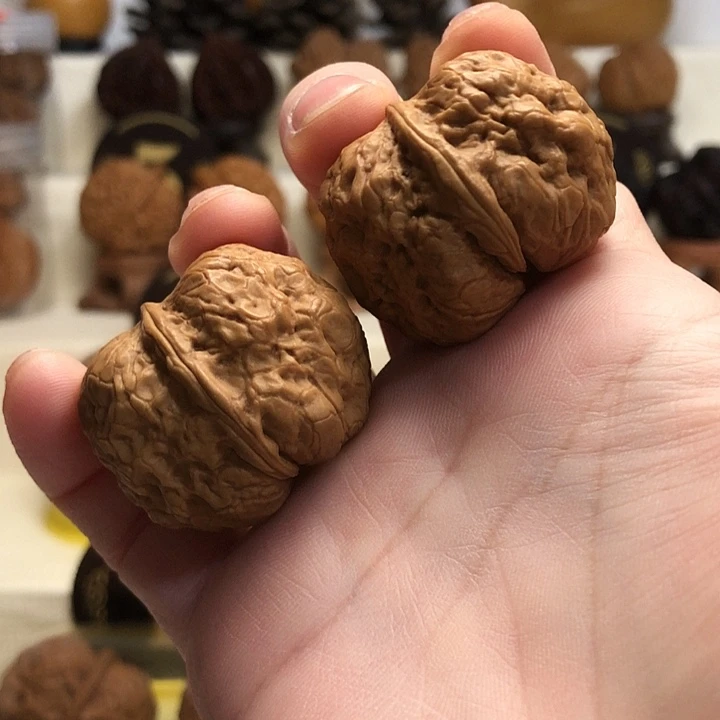 桃核吊坠云南铁核桃