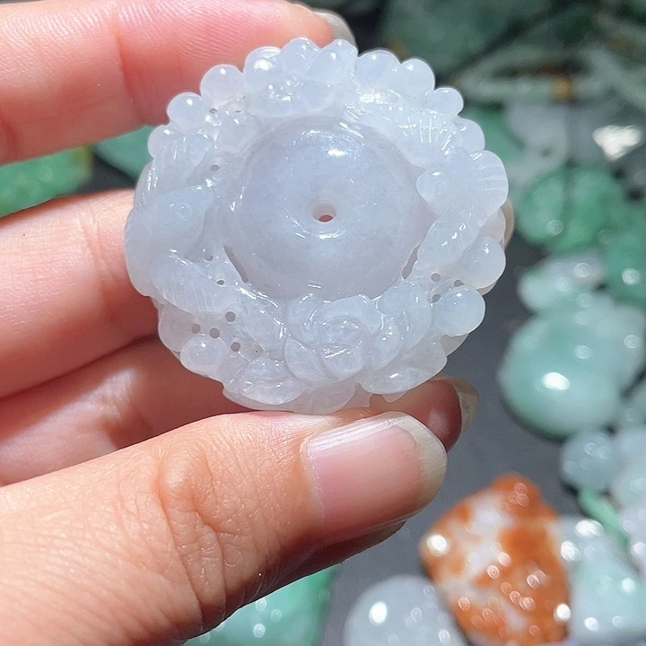 颈饰未镶嵌翡翠天