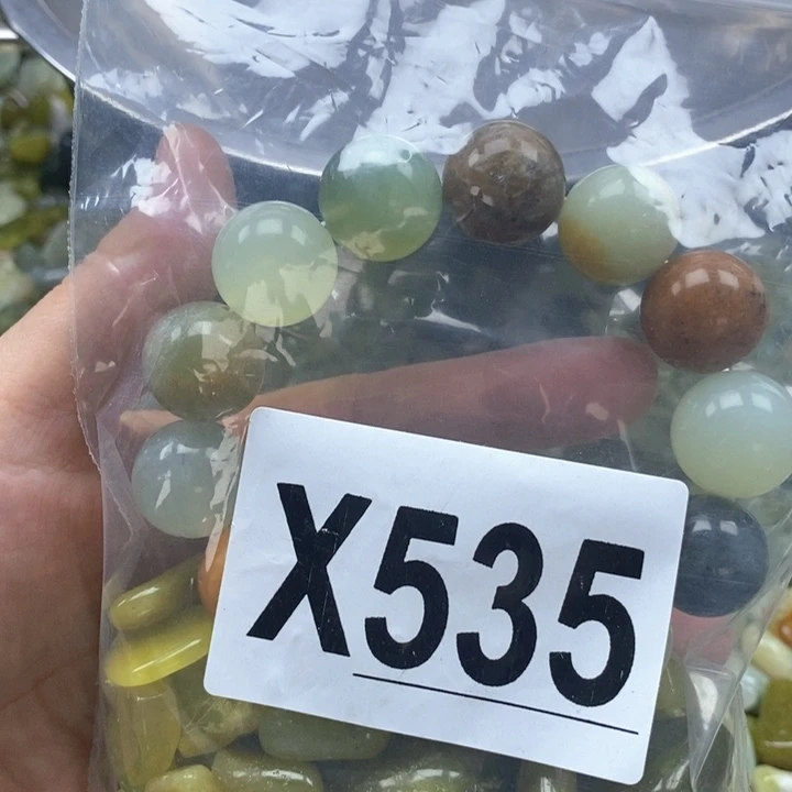 未镶嵌蛇纹石玉鱼缸石