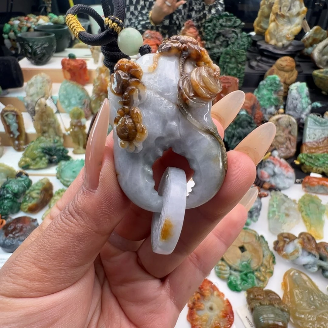 未镶嵌挂件翡翠天然缅甸