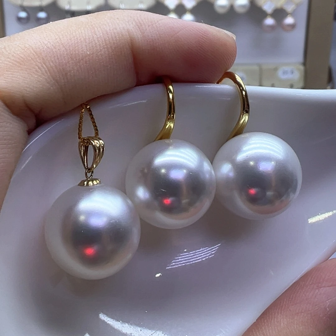 淡水珍珠18K金镶嵌吊坠(赠链)