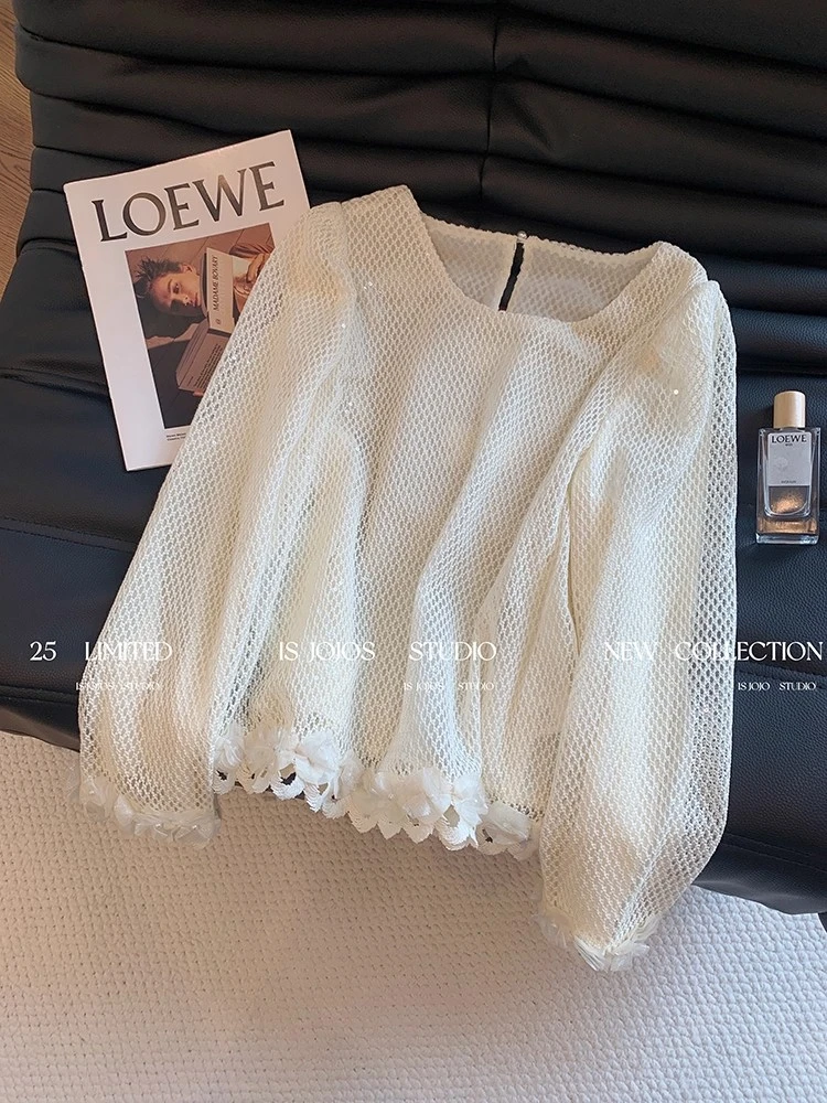 法式镂空钉珠花边衬衫早秋女装2025新款别致慵懒气质温柔薄款上衣