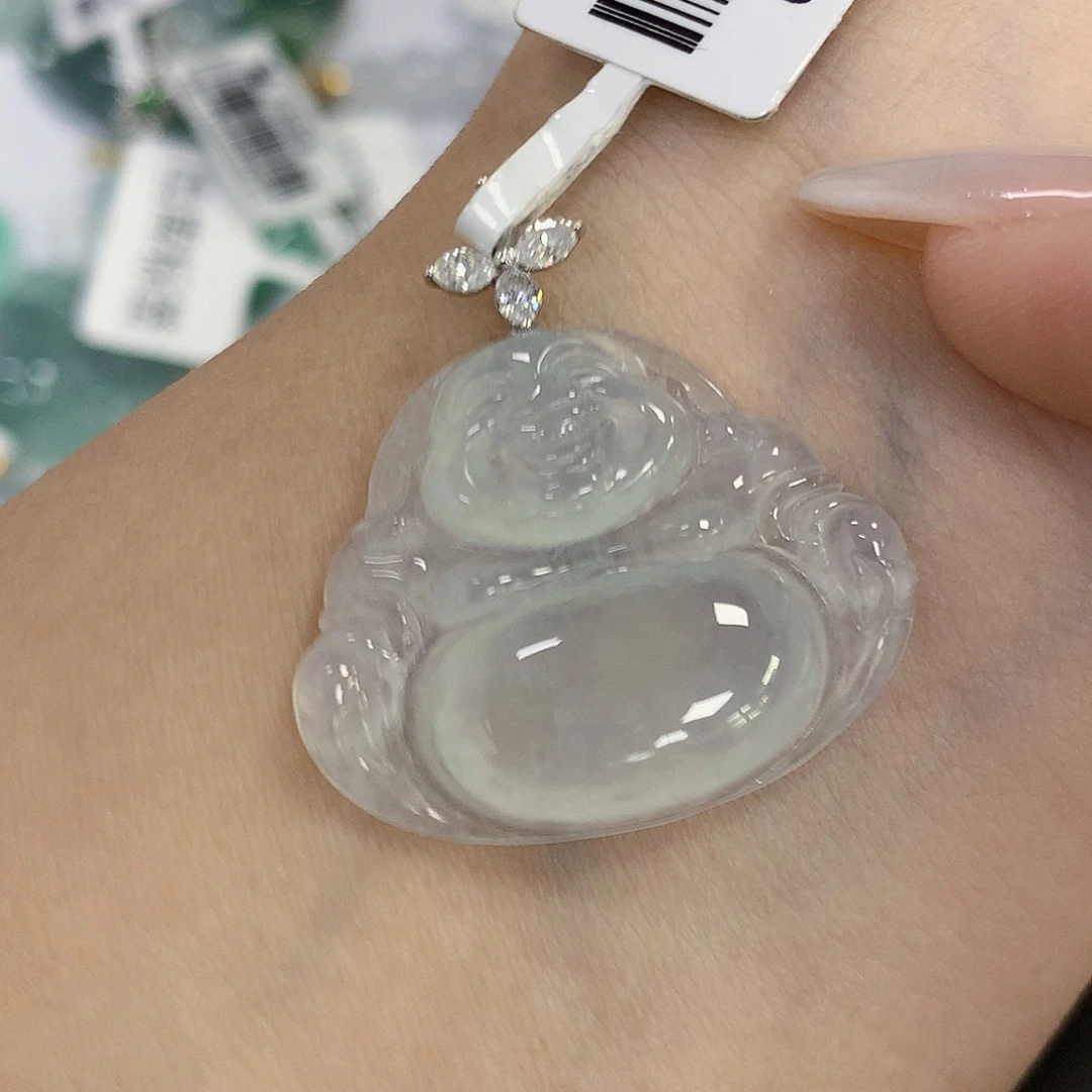 颈饰18K金镶嵌翡翠