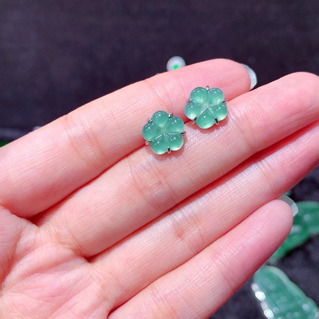 【闪购商品】翡翠吊坠(不含链)未镶嵌