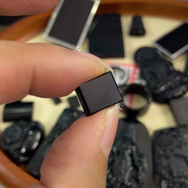 翡翠颈饰未镶嵌老*墨翠