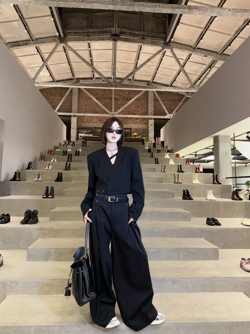 邓蕾婷【酷飒姿态】秋季新款高级感设计师高腰气质显瘦休闲阔腿裤