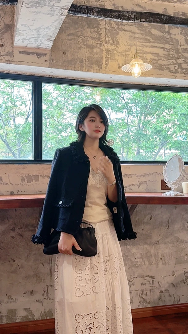 2025新款静谧花园晨锐小香风外套上衣女士1492