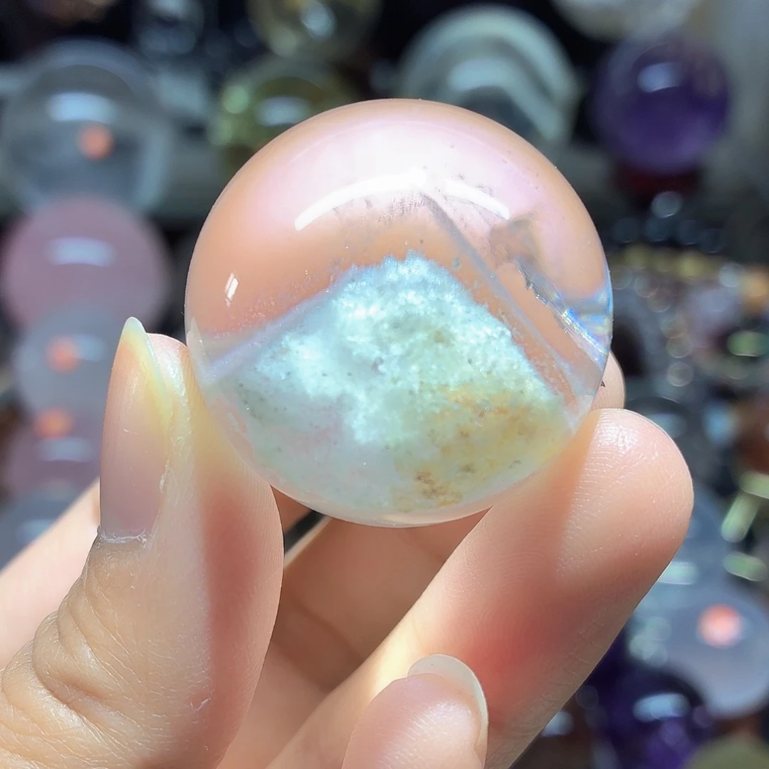 水晶珠宝半成品未镶嵌白幽灵33金字塔雪山