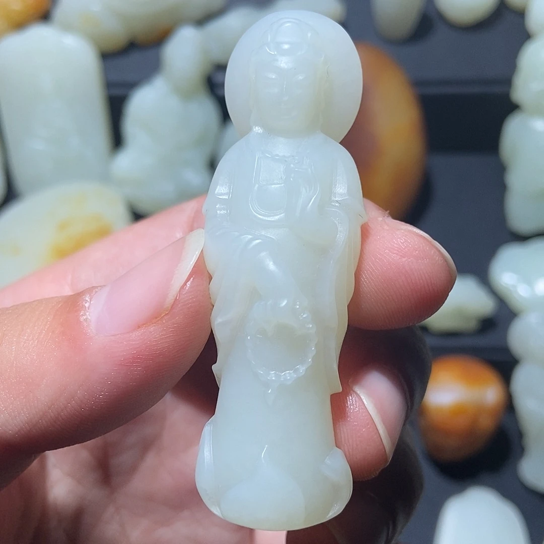 加***）和田玉未镶嵌颈饰