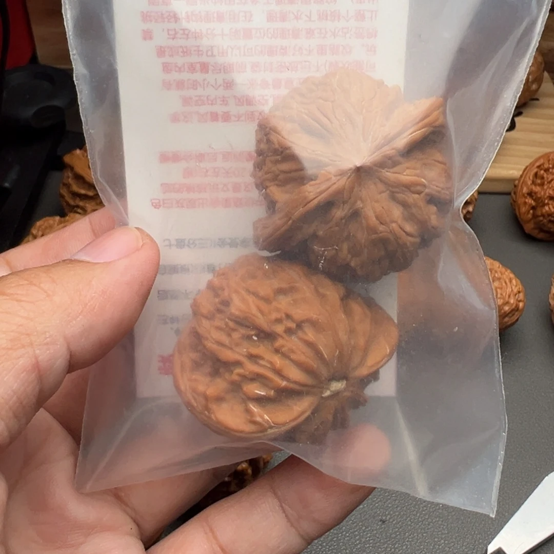 独***峰把件文玩核桃磨盘