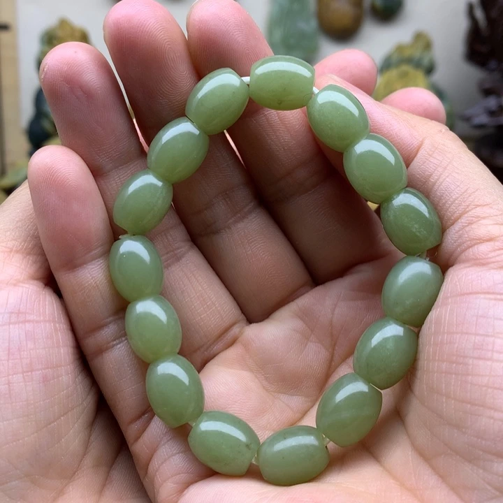 【闪购商品】透闪石质玉手串未镶嵌