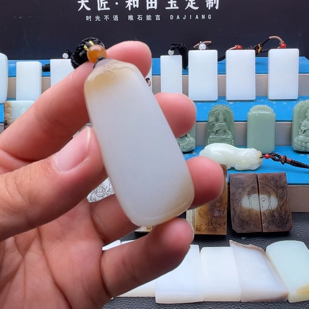 和田玉未镶嵌定制和田玉