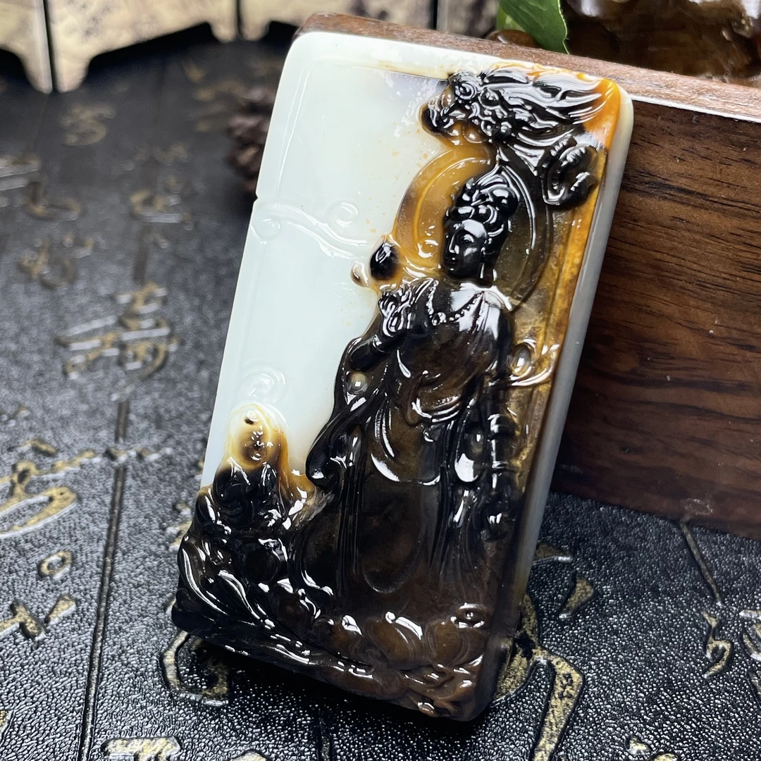 新疆和田玉观音玉牌三色挂件吊坠青花黑黄皮纯手工雕