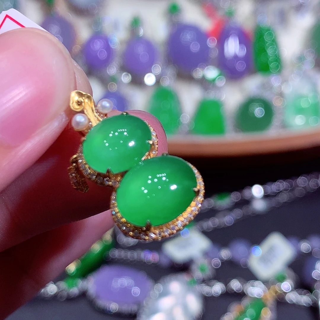 翡翠18K金镶嵌吊坠(不含链)