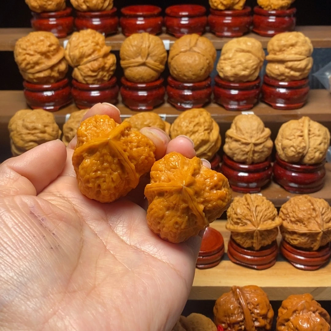 把件文玩核桃虎奔三棱42尺