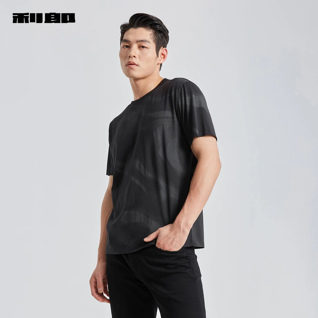利郎官方 短袖T恤男士满版印花圆领2025夏时尚弹力男装针织衫上衣