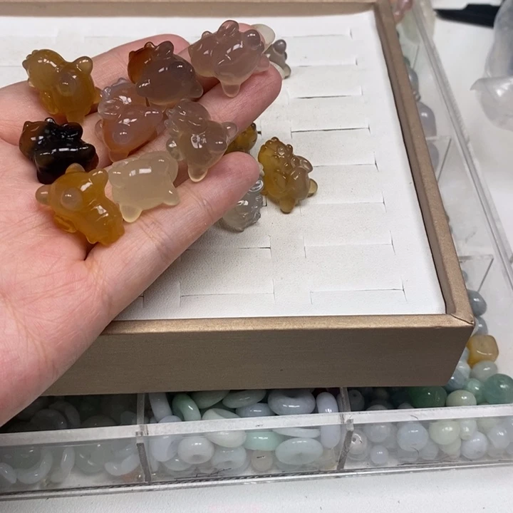 玛瑙/玉髓未镶嵌颈饰2个小马