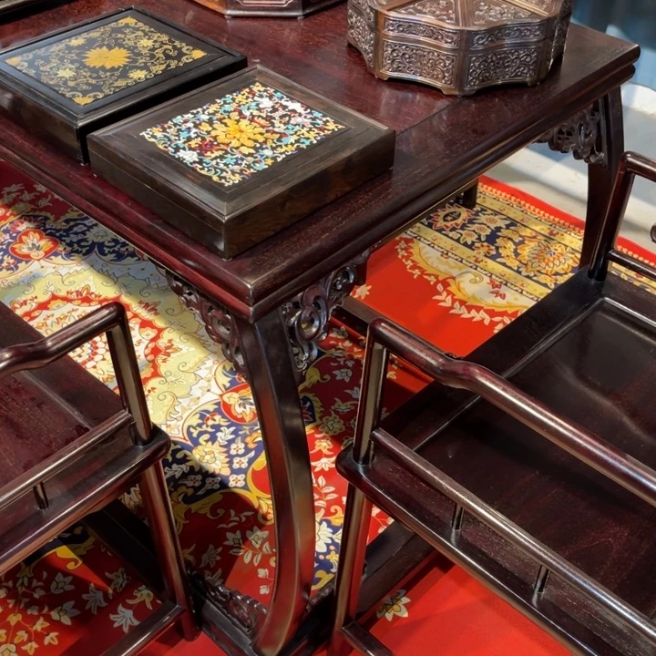 紫檀木类成套家具