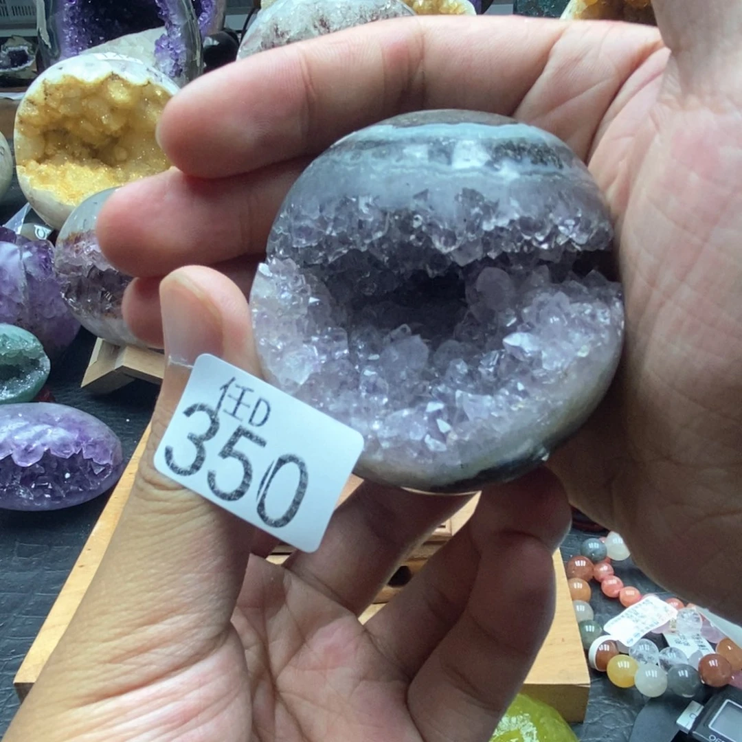 未镶嵌水晶大型摆件（非配饰）