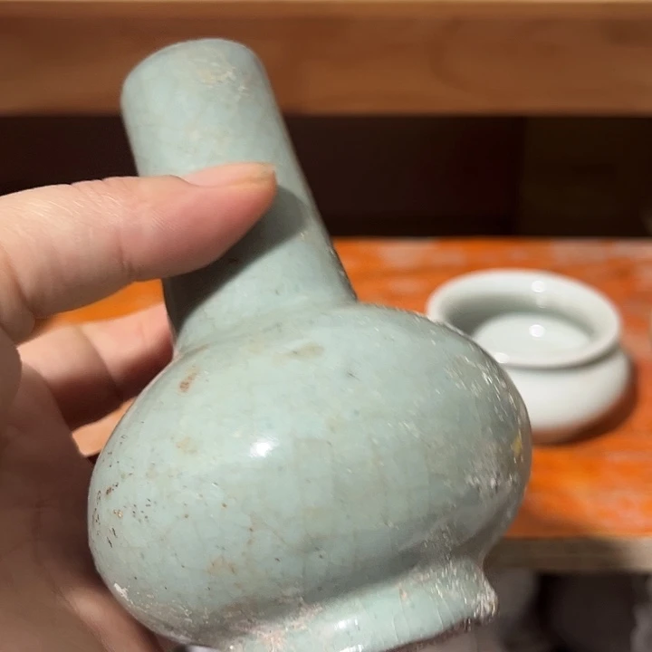 浮***云茶盏一个龙泉的天球瓶
