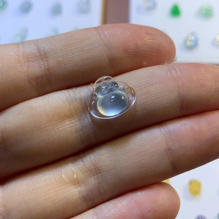 裸石翡翠未镶嵌佛公