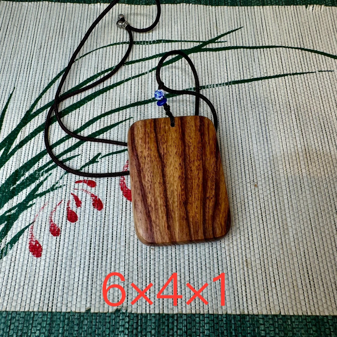 海南黄花梨-白胚精磨（无事牌）出入平安-吊坠车挂脖子挂链手把件