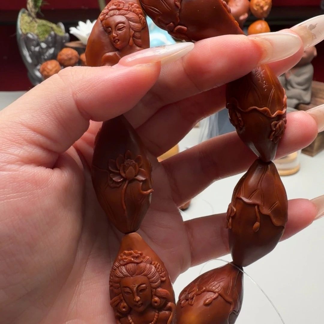 橄榄核手串/手链美女