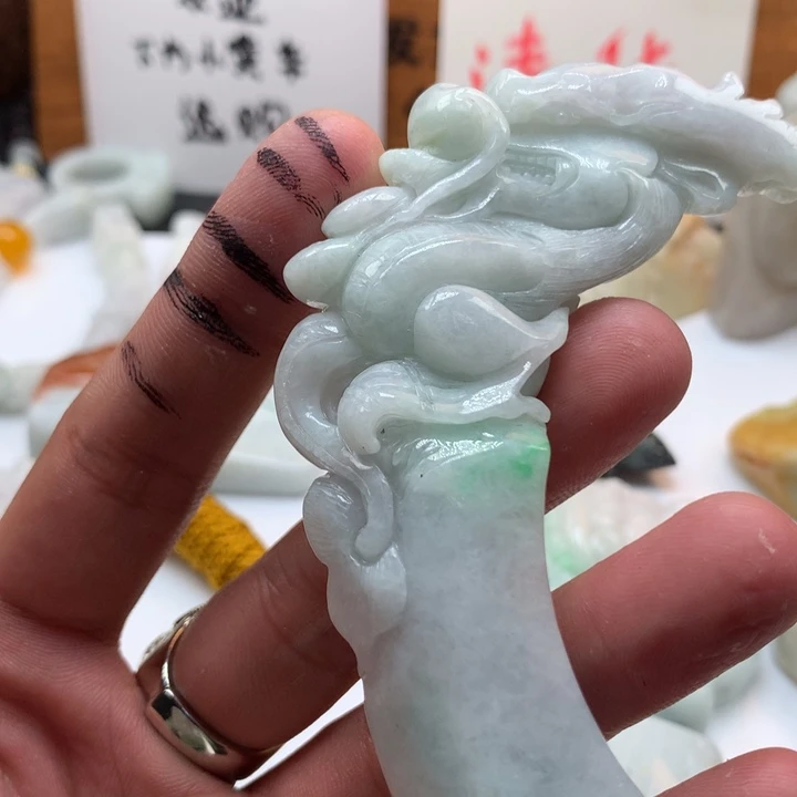 翡翠未镶嵌颈饰保真天然a货翡翠