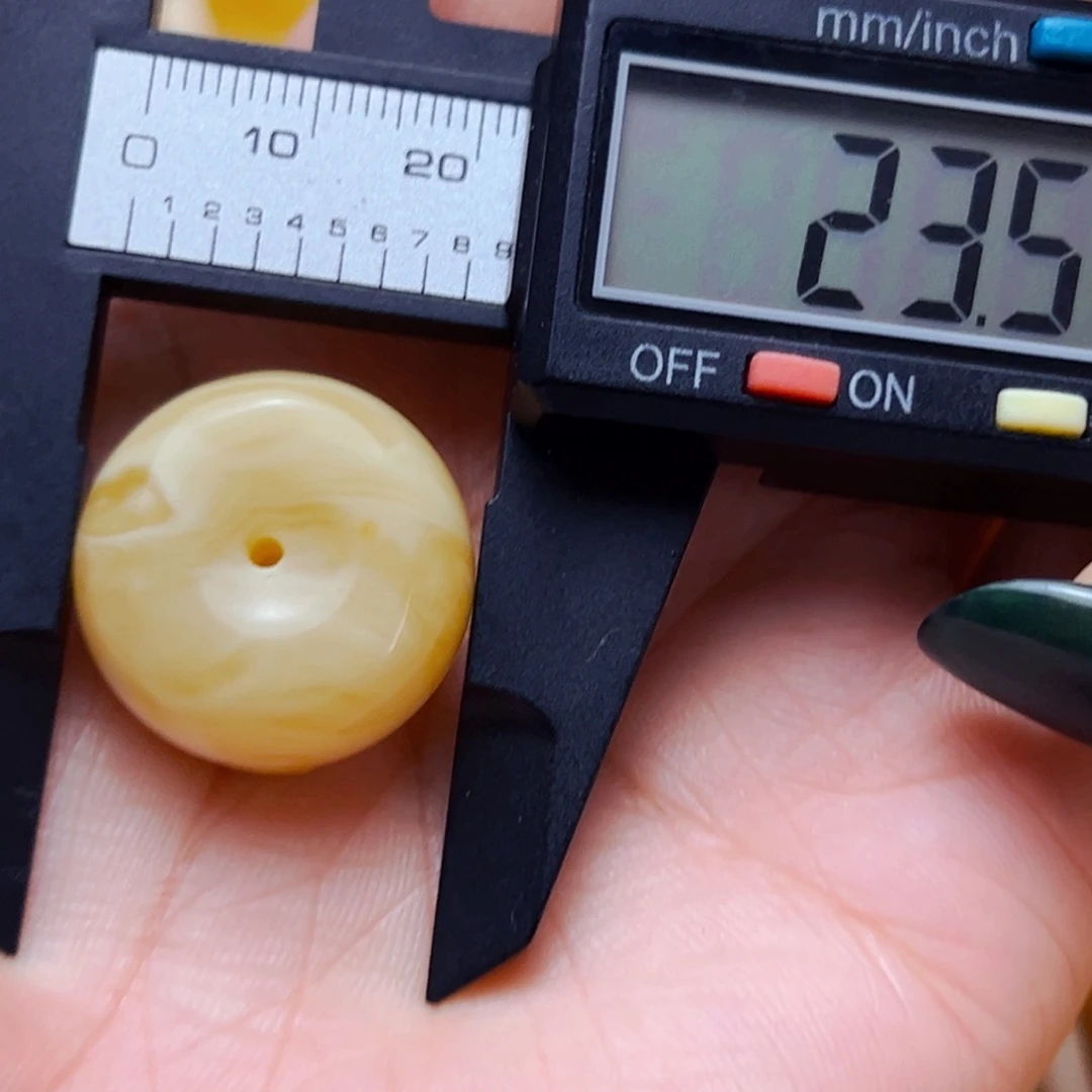 未镶嵌蜜蜡裸石23mm墩子 5.31g