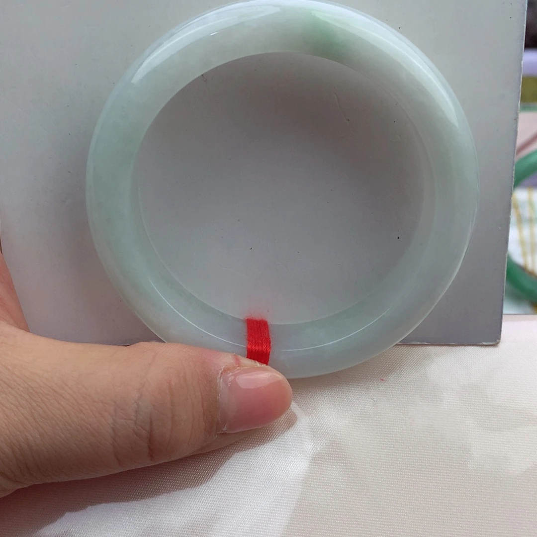翡翠未镶嵌手镯纯天然