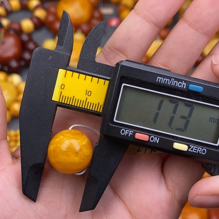 素***子琥珀未镶嵌裸石蜜蜡L