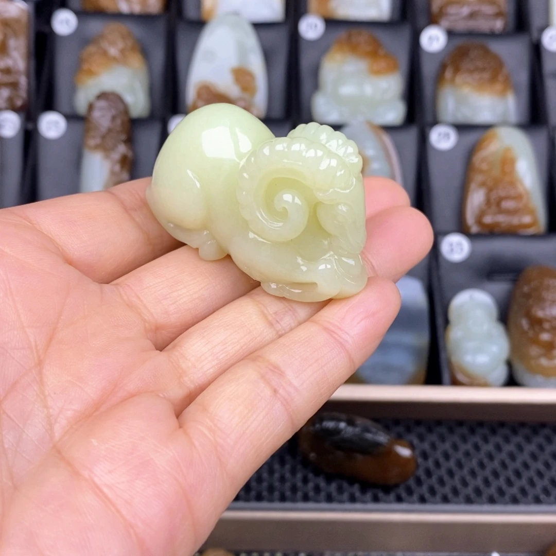 和田玉颈饰未镶嵌@****?