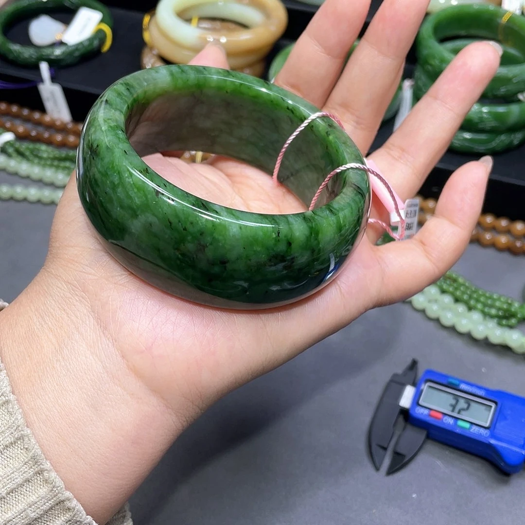 和田玉手镯62圈口58未镶嵌