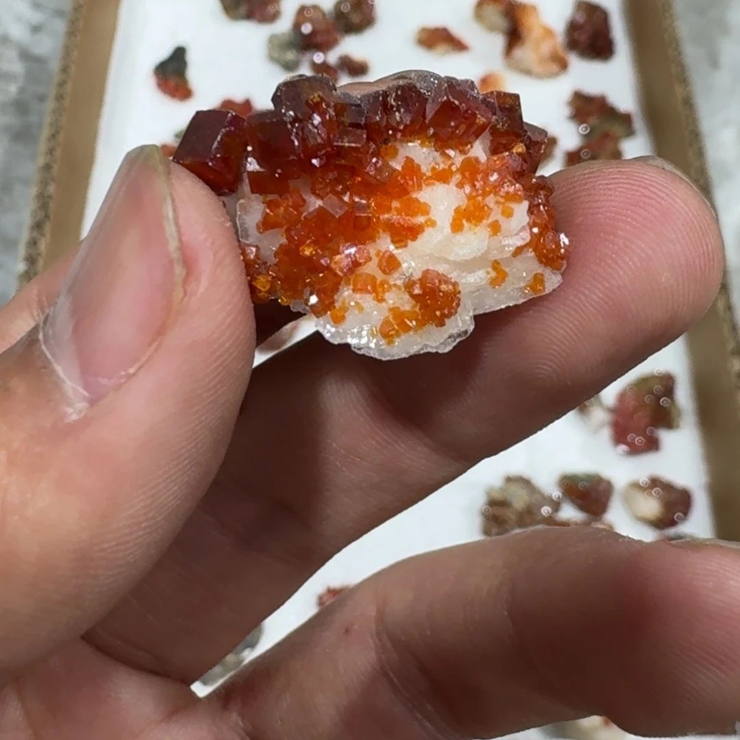 方*石月下珠宝严选矿物