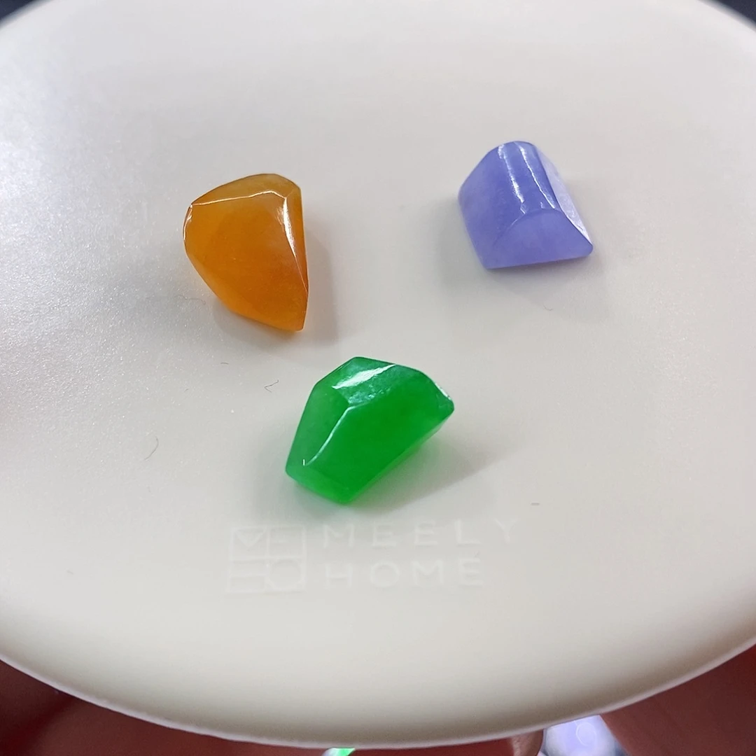 裸石翡翠每颗不同价