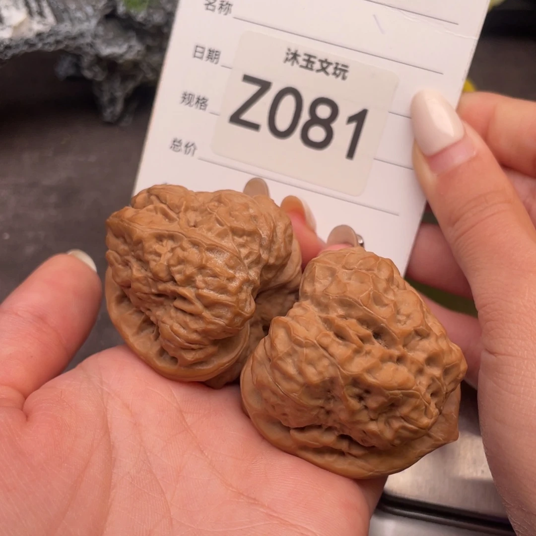 *****文玩核桃把件424342蓟