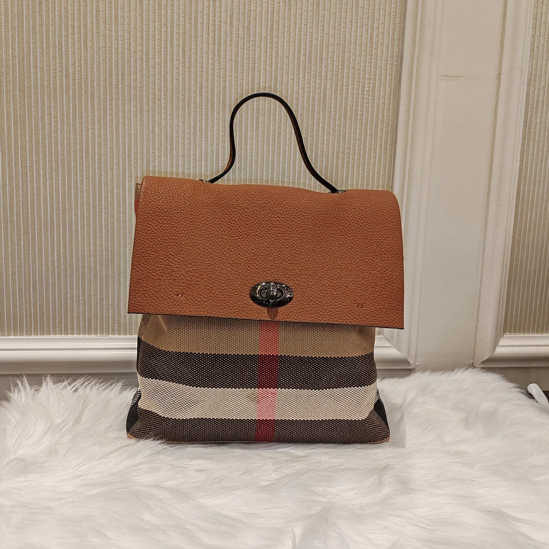 2025年时尚百搭轻奢潮流简约手提女包气质