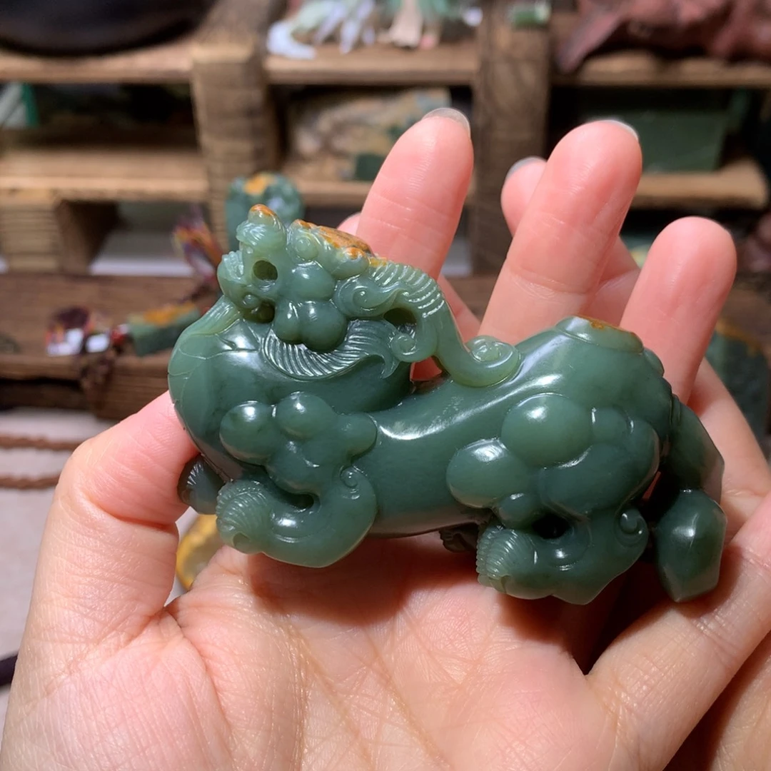 岫岩河磨玉（透闪石质玉）把件未镶嵌m**e