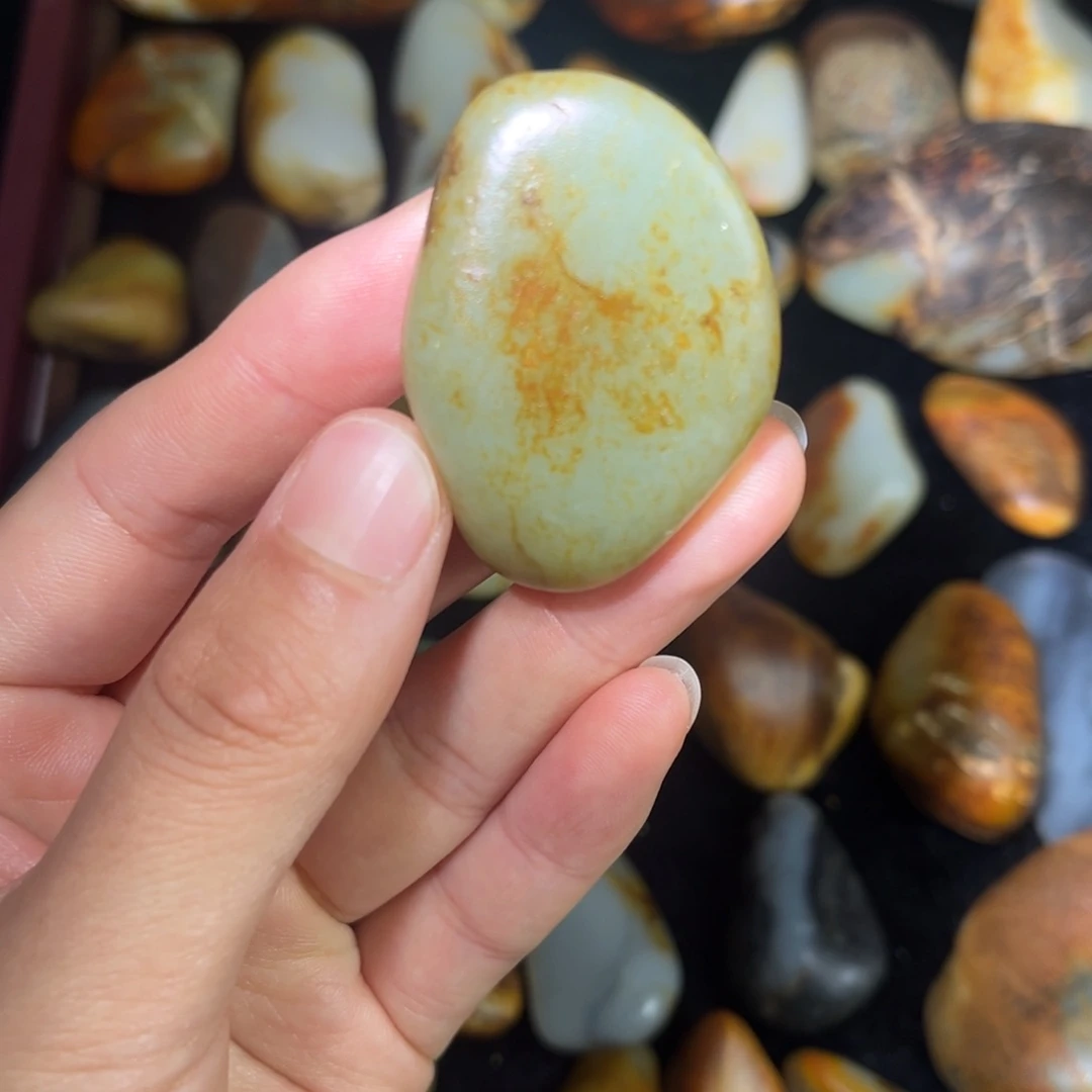 和田玉（糖玉）未镶嵌挂件33g