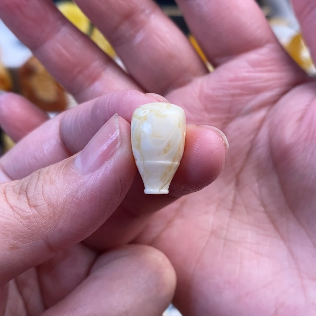 未镶嵌蜜蜡裸石瓷白妖花三通10.5