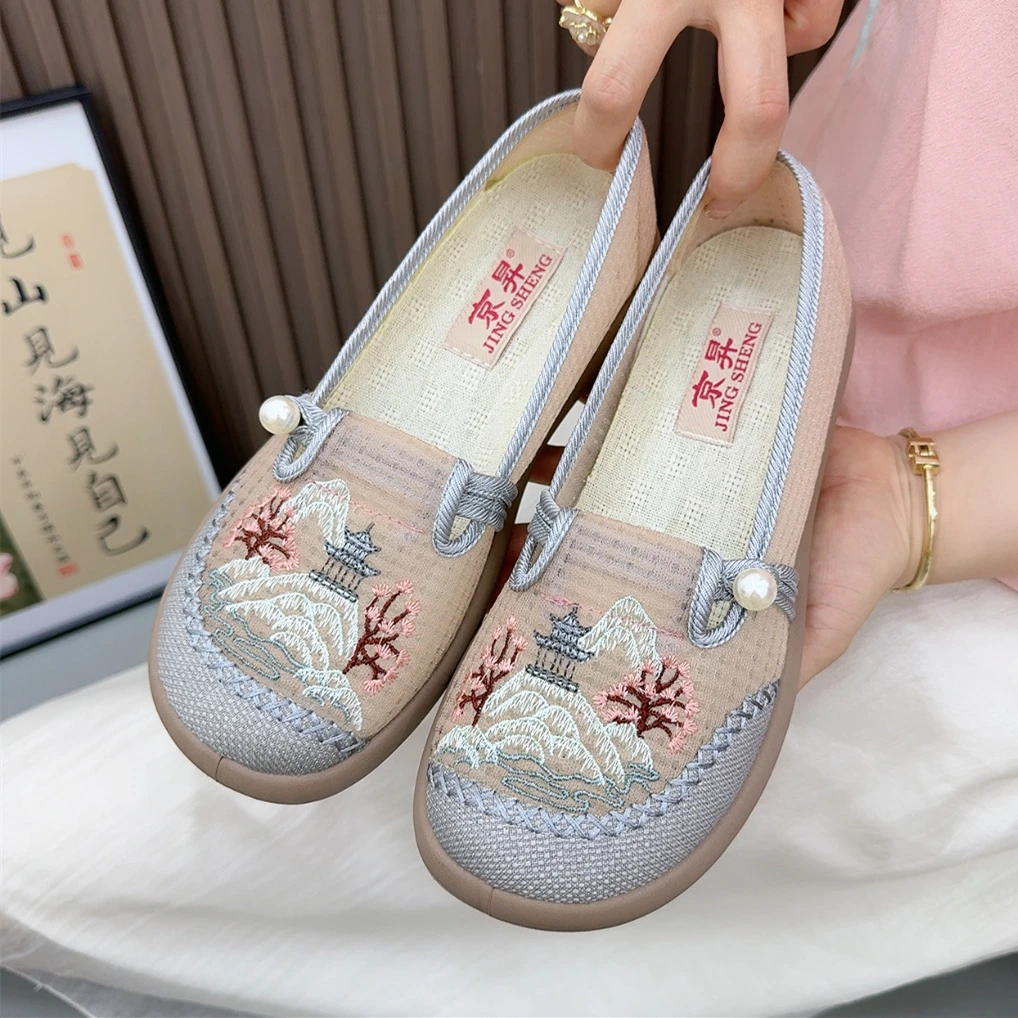 老北京布鞋女夏季透气民族风绣花鞋新中式平底国风凉鞋舒适妈妈鞋