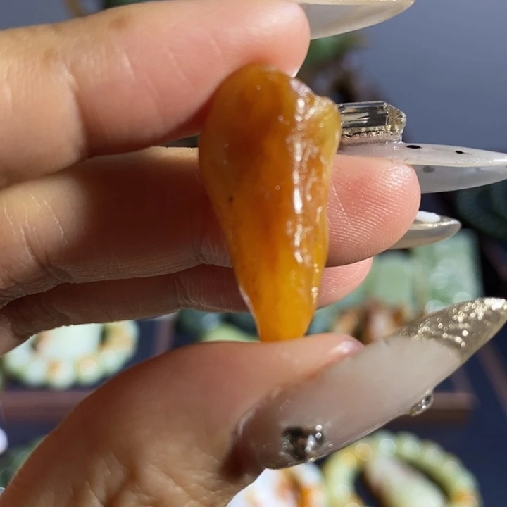 和田玉未镶嵌吊坠(不含链)