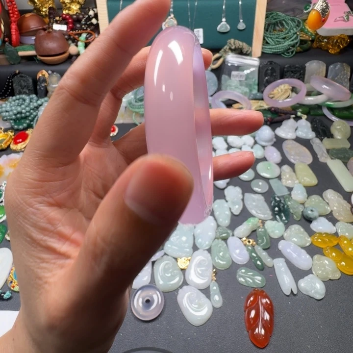 向***花玛瑙/玉髓未镶嵌手镯58.2圈口粉手镯