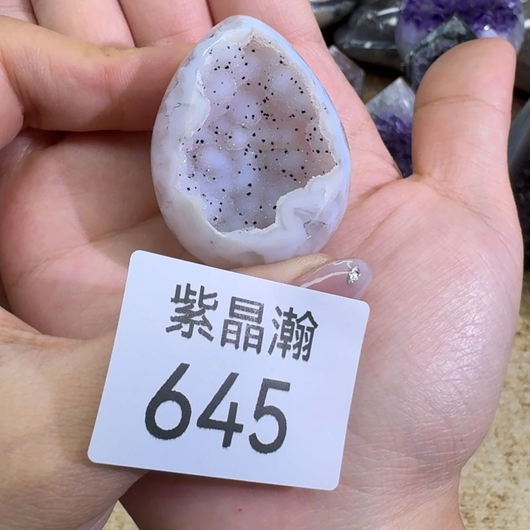 未镶嵌水晶大型摆件（非配饰）